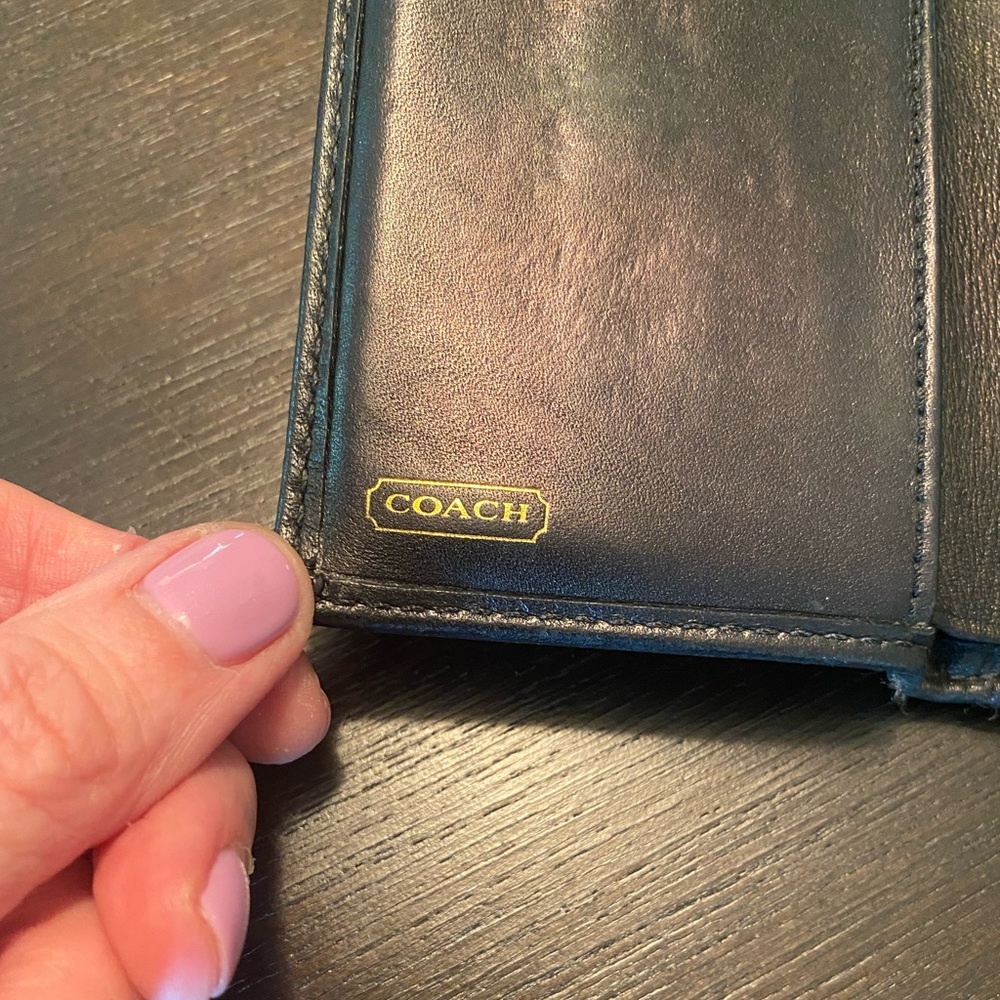 Vintage Leather C Logo Coach Snap Wallet - Picture 8 of 15